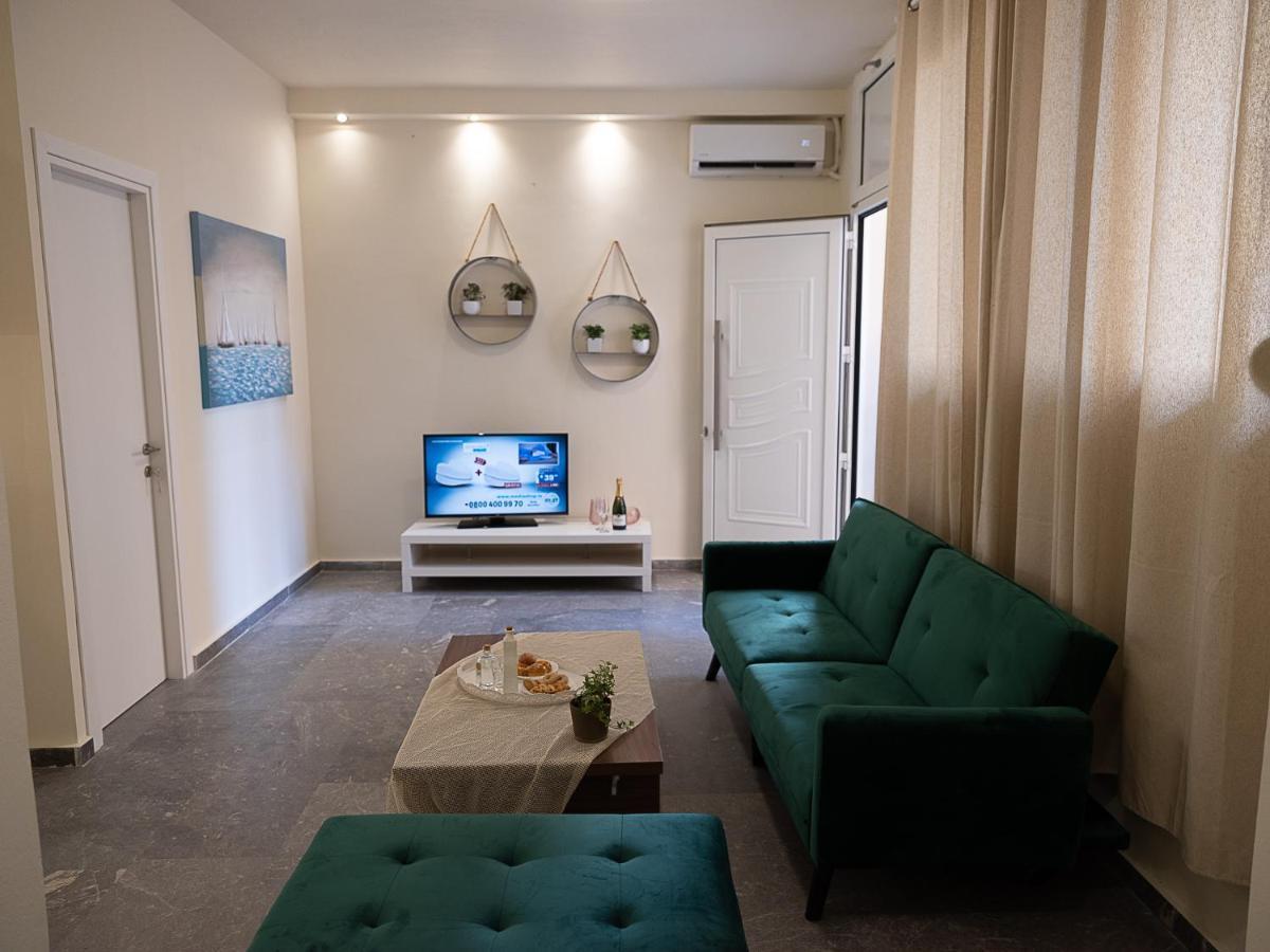 Luxury Apts Heraklion Center Esterno foto
